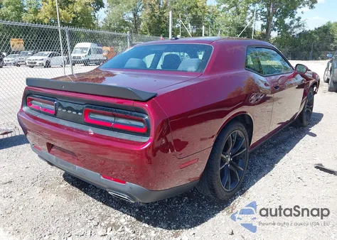 2018 Dodge Challenger Sxt z USA, uszkodzony, nr VIN 2C3CDZAG4JH271467